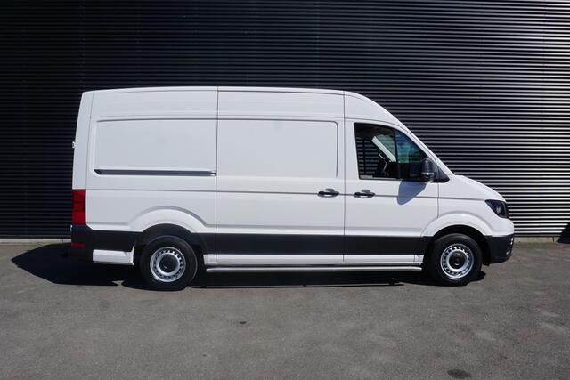 Volkswagen CRAFTER 30 | 140 PK AUT | L3H3 | App-Connect | Camera | Trekhaak | Voorruitverwarming