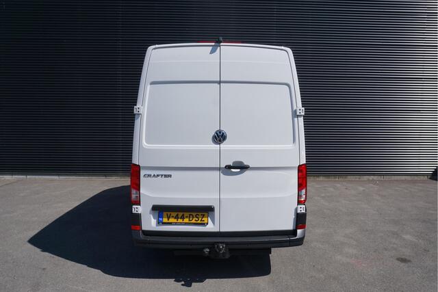 Volkswagen CRAFTER 30 | 140 PK | L3H3 | App-Connect | Camera | Trekhaak | Voorruitverwarming