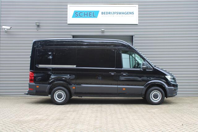 Volkswagen CRAFTER 35 2.0 TDI L3H3 177pk - 2x Schuifdeur - LED - Trekhaak - Navigatie - DAB - Geveerde stoel - Camera - Stoelverwarming - Rijklaar