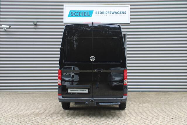Volkswagen CRAFTER 35 2.0 TDI L3H3 177pk - 2x Schuifdeur - LED - Trekhaak - Navigatie - DAB - Geveerde stoel - Camera - Stoelverwarming - Rijklaar