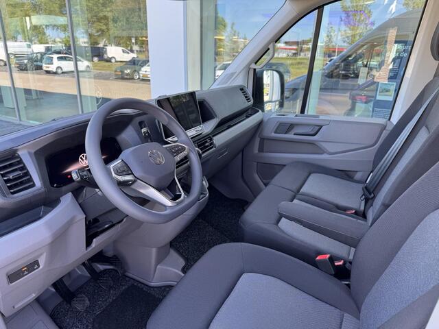 Volkswagen CRAFTER 35 2.0 TDI L3H3 Trendline | 140PK | Laadruimte Betimmering | Side Bars | Lichtmetaal 17" | Hoog dak | Trekhaak |