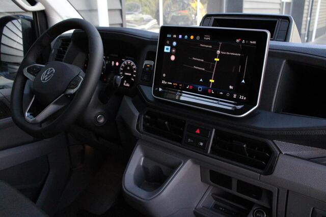 Volkswagen CRAFTER Facelift 30 2.0 TDI 170pk DSG L3H2 Exclusive Facelift Trekhaak Camera Stoelverwarming Led Navigatie