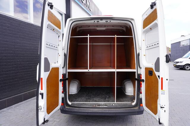 Volkswagen CRAFTER 2.0 TDI 140PK L4H3 Automaat EURO 6 - Airco - Cruise - PDC - ¤ 17.900,- Excl.