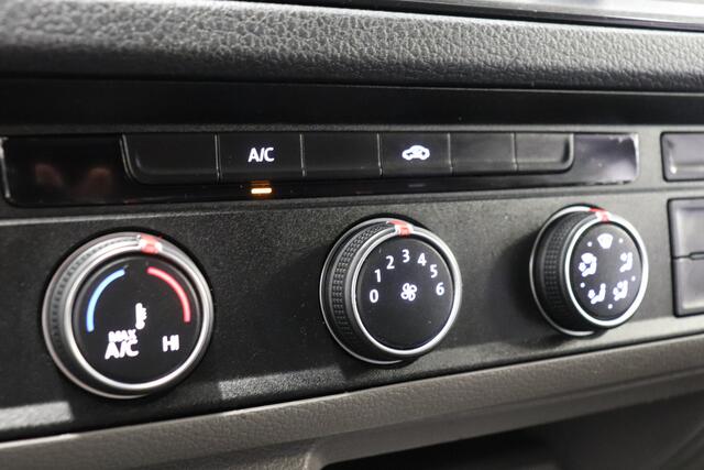 Volkswagen CRAFTER 2.0 TDI L3H2 - Airco - Navi - Cruise - ¤15.900,- Excl.