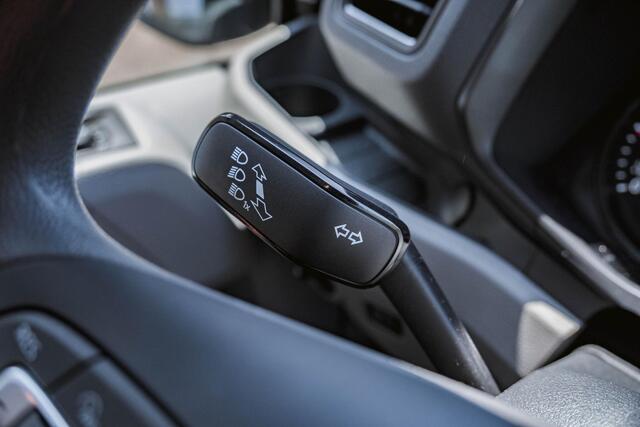 Volkswagen CRAFTER 2.0 TDI 140PK Automaat L3H3 Comfortline DUB/CAB