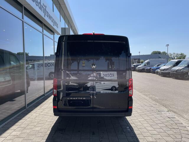 Volkswagen CRAFTER 30 2.0 TDI L3H2 Highline 140 Pk Automaat | Trekhaakvoorbereiding | App-connect | 3 Zits