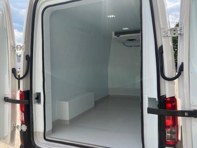 Volkswagen CRAFTER 35 2.0 TDI L3 H3 Koelwagen Carrier standby - koelen en verwarmen!