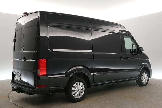 Volkswagen CRAFTER 2.0 TDI DSG HIGHLINE EXCLUSIVE L3H3 | FACELIFT MODEL | BPM VRIJ | NIEUW 3000KG TREKHAAK VIRTUAL ADAPTIVE CRUISE LED 140PK CARPLAY 17"LMV