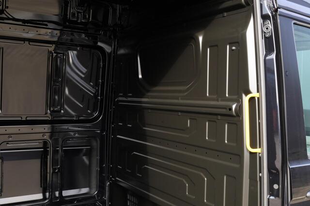 Volkswagen CRAFTER Bedrijfswagens 2.0 TDI EU6 140PK DSG Trendline L3H3 GVW 3.5T Volkswagen Crafter 2.0 TDI EU6 140PK DSG Trendline L3H3 GVW 3.5T WB 3640 MM | Trekhaak | Camera | Clima | DAB