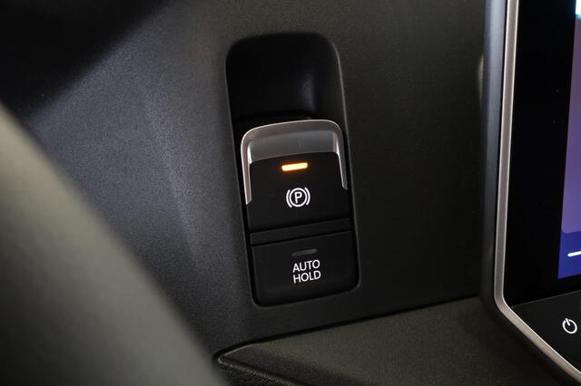 Volkswagen CRAFTER Bedrijfswagens Trendline L3 2.0 TDI EU6 103 kW (140 pk) GVW 3.5T WB 3640 MM 6 versn. Han | Camera | Cruise | Trekhaak | Keyless start | Clima