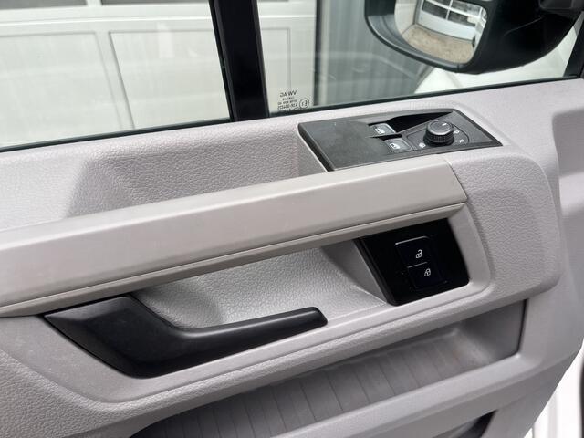 Volkswagen CRAFTER 35 2.0 TDI DC Open laadbak Airco Cruise controle Pick-up Euro 6 Parkeerhulp achter evt 2500kg trekgewicht 6 persoons p-up bakwagen open laadbak Pritsche