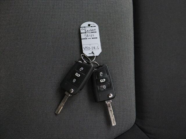 Volkswagen CRAFTER 2.0TDI 140PK DSG Automaat L4H3 Highline | Navigatie | Airco | Cruise | 3-Persoons | Betimmering