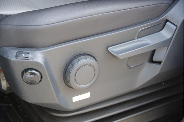 Volkswagen CRAFTER 35 2.0 TDI L3H3 EXCLUSIVE, 140PK AUT. 2X SCHUIFDEUR, LED, LEDER, ADAPT. CRUISE, CAMERA, AIRCO, PARKEERSENSOREN, NL AUTO, NAP