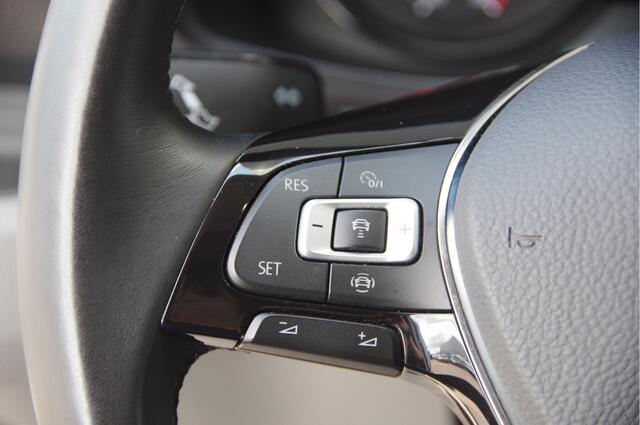 Volkswagen CRAFTER 35 2.0 TDI L3H3 EXCLUSIVE, 140PK AUT. 2X SCHUIFDEUR, LED, LEDER, ADAPT. CRUISE, CAMERA, AIRCO, PARKEERSENSOREN, NL AUTO, NAP