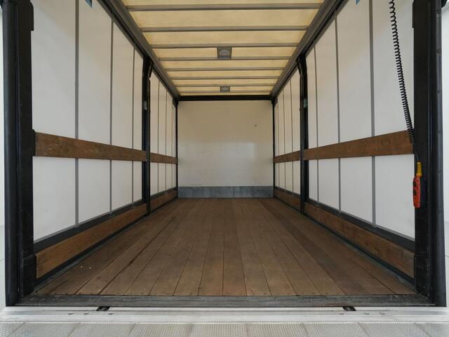 Volkswagen CRAFTER 50 2.0 TDI L3 DL Comfortline Clixtar laadvermogen BE 2950 kg luchtvering Laadklep shuifzeil