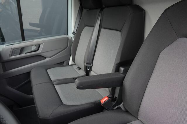 Volkswagen CRAFTER L3H2 2.0Tdi 177Pk Aut. | 2xSchuifdeur | Nieuw Model | 10,4" Display | 19'' | Oyster Silver