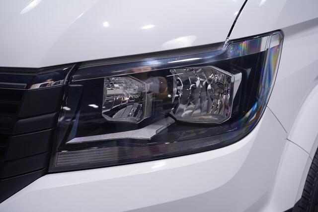 Volkswagen CRAFTER 2.0 TDI 140 pk DSG Aut. L3H2 Laag Dak 17" LMV Airco, Camera, PDC V+A, Trekhaak, 3-Zits