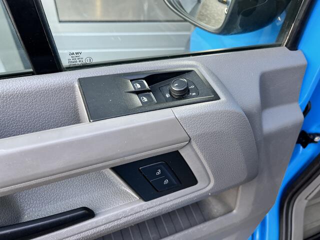 Volkswagen CRAFTER 35 2.0 TDI L3 DC Airco Cruise controle Euro 6 Pick-up Telefoonverbinding Voorruit verwarming 6-persoons Open laadbak Pick-up p-up Bakwagen 1e eigenaar