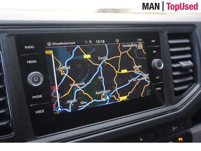 Volkswagen CRAFTER 35 2.0 TDI L3H3 Highline / Trekhaak / 3000KG Trekgewicht / 177 PK / Navigatie / Adaptieve Cruise Control / Apple Carplay / Stoelverwarming