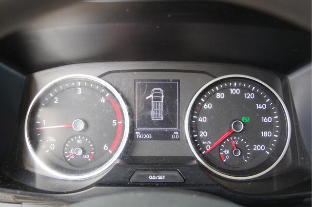 Volkswagen CRAFTER 35 2.0 TDI L3H3 177PK AUT. LEDER, VANSTEP TREKHAAK, ZONNEKLEP, CAMERA, NAVI, CARPLAY, CRUISE, AIRCO