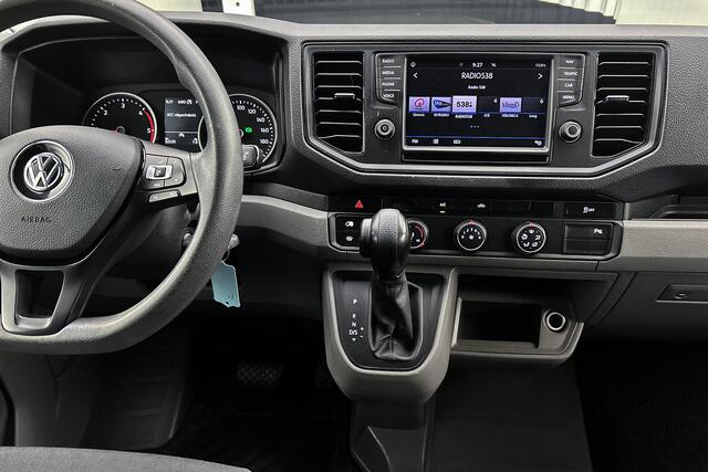 Volkswagen CRAFTER 2.0 TDI L3H3 177PK Highline | Camera | Parkeersensoren | LED koplampen | Trekhaak