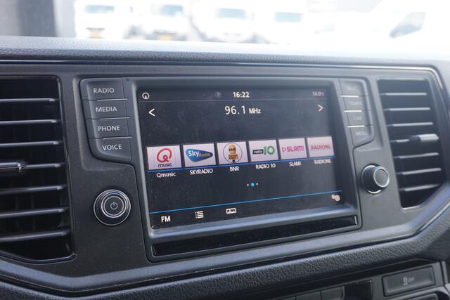 Volkswagen CRAFTER 2.0 TDI 140PK Automaat L3H3 EURO 6 - Airco - Navi - Cruise - Massage - ¤14.499,- Excl.