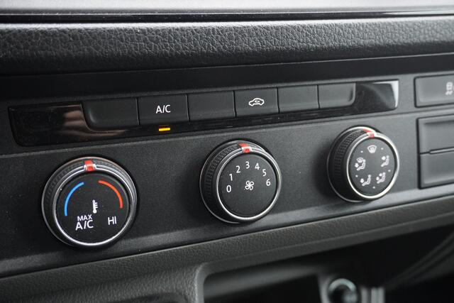 Volkswagen CRAFTER 2.0 TDI L3H3 EURO 6 - Airco - Navi - Cruise - ¤ 21.950,- Excl.