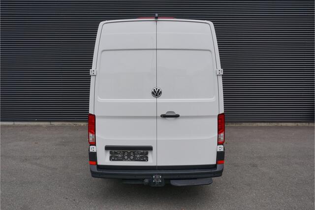 Volkswagen CRAFTER 35 | 163 PK RWD AUT | App-Connect | Camera | Climatronic | 3,5T Trekhaak | Stoelverwarming