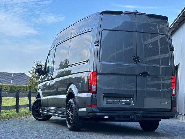 Volkswagen CRAFTER 35 2.0 TDI 177pk | DSG | L3H3 | Exclusive | 75 Edition | 2x Schuifdeur | Leer | LED | Camera | Trekhaak | Fabrieksgarantie
