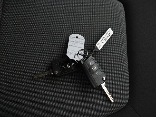 Volkswagen CRAFTER 2.0TDI L3H3 Highline | Navigatie | Camera | Airco | Cruise | Betimmering