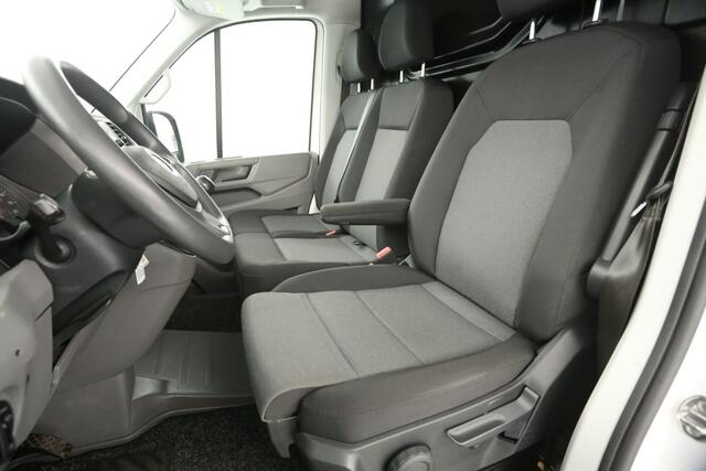 Volkswagen CRAFTER 35 2.0 TDI L3H2 | 177PK | 3500kg Trekgew. | Airco | Cruise | 3-Zits | Trekhaak
