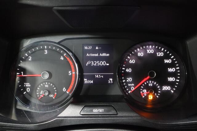 Volkswagen CRAFTER 35 2.0 TDI L3H3 Comfortline EURO VI | 140 PK | Trekhaak | Navigatiesysteem | Parkeersensoren |