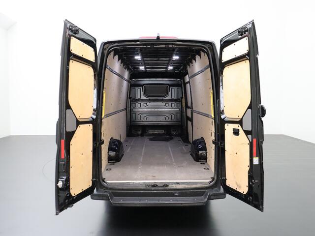 Volkswagen CRAFTER 2.0TDI 177PK DSG Automaat L5H3 XXL | Led | Luchtvering | Navigatie | Camera | 32-Persoons | Betimmering | Airco | Cruise