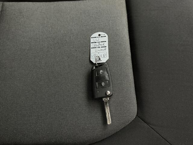 Volkswagen CRAFTER 2.0TDI 177PK DSG Automaat Bakwagen+Valklep | Laadklep | Navigatie | Airco | Cruise | 3-Persoons | Zijdeur