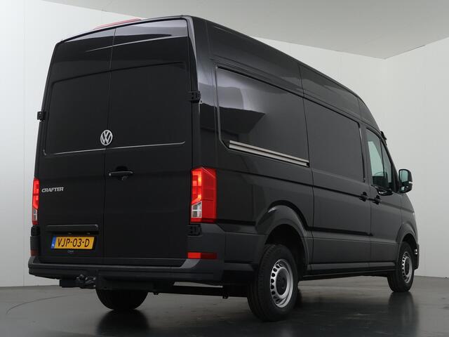 Volkswagen CRAFTER 2.0 TDI | L3 H3 | TREND LINE | AIRCO | CRUISE CONTROL | TREKHAAK | METALLIC | 3-ZITS | BETIMMERD | BLUETOOTH | COMFORT BESTUURDERSSTOEL