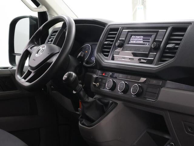 Volkswagen CRAFTER 2.0 TDI | L3 H3 | TREND LINE | AIRCO | CRUISE CONTROL | TREKHAAK | METALLIC | 3-ZITS | BETIMMERD | BLUETOOTH | COMFORT BESTUURDERSSTOEL