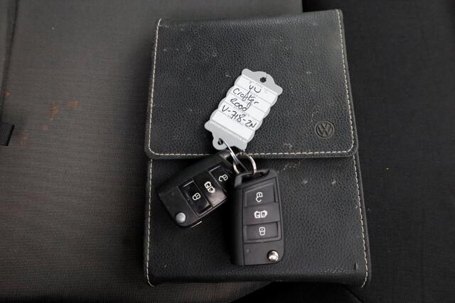 Volkswagen CRAFTER 35 2.0 TDI 177pk E6 RWD L3H3 (L2H2) Highline Navi/Camera/Trekhaak 3500kg 05-2019