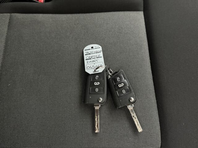 Volkswagen CRAFTER 2.0TDI 177PK DSG Automaat L5H3 XXL | Led | Navigatie | Camera | 3-Persoons | Betimmering | Airco | Cruise