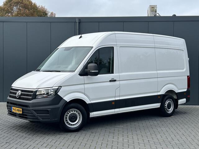Volkswagen CRAFTER 2.0 TDI 141 PK / DSG AUTOMAAT / L3H3 / 3 TONS TREKHAAK / AIRCO / CRUISE / CAMERA / 3-ZITS