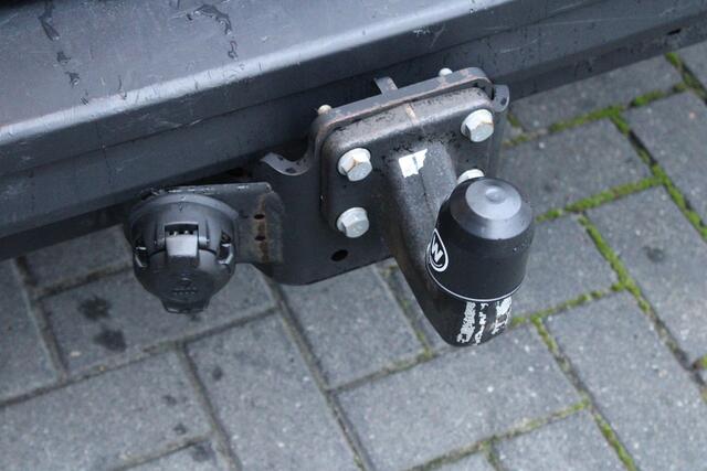 Volkswagen CRAFTER 30 2.0 TDI 140pk L3H3 Trekhaak Bijrijdersbank Navigatie