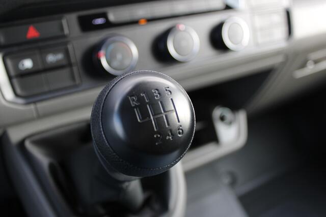 Volkswagen CRAFTER 35 Dubbel Cabine 2.0 TDI 140PK L3H3 |LED|AUTOMAAT|18-INCH|CAMERA|