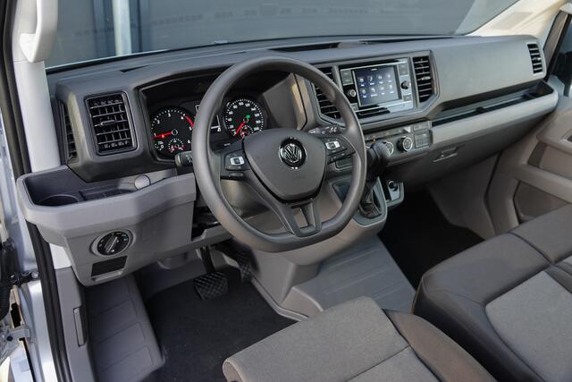 Volkswagen CRAFTER L3H2 2.0Tdi 140Pk Aut. | 2x Schuifdeur | Achteruitrijcamera | Trekhaak | 19'' | Reflex zilver