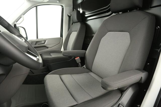 Volkswagen CRAFTER 2.0 TDI 140PK DSG HIGHLINE EXCLUSIVE L3H3 | FACELIFT MODEL | BPM VRIJ | NIEUW | 3000KG | TREKH. | VIRTUAL | ADAPTIVE CRUISE | LED | CARPLAY