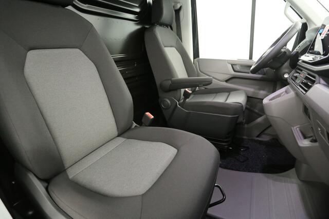 Volkswagen CRAFTER 2.0 TDI 140PK DSG HIGHLINE EXCLUSIVE L3H3 | FACELIFT MODEL | BPM VRIJ | NIEUW | 3000KG | TREKH. | VIRTUAL | ADAPTIVE CRUISE | LED | CARPLAY