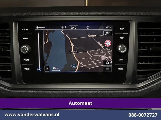 Volkswagen CRAFTER 2.0 TDI 141pk Automaat L3H3 L2H2 Euro6 Airco | Camera | Navigatie | Cruisecontrol | Stoelverwarming | Apple Carplay Parkeersensoren, 3000kg trekvermogen