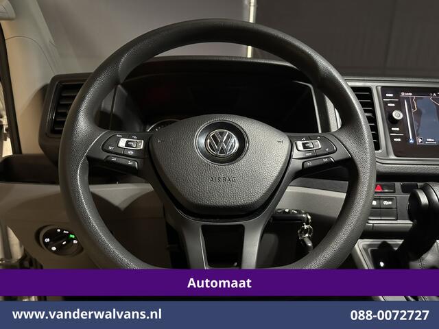 Volkswagen CRAFTER 2.0 TDI 141pk Automaat L3H3 L2H2 Euro6 Airco | Camera | Navigatie | Cruisecontrol | Stoelverwarming | Apple Carplay Parkeersensoren, 3000kg trekvermogen