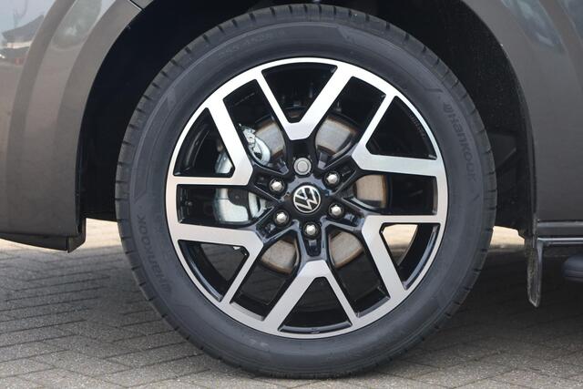 Volkswagen E-Transporter 32 L2H1 Bulli 64 kWh 286PK / 210kW, Achteruitrijcamera (Area View), LED Matrix IQ.Light, verwarmbare voorstoelen, Apple Carplay & Android Auto, achteruitrijcamera, adaptive cruise control met Stop & Go, navigatie, dynamische grootlichtassistent, volledig