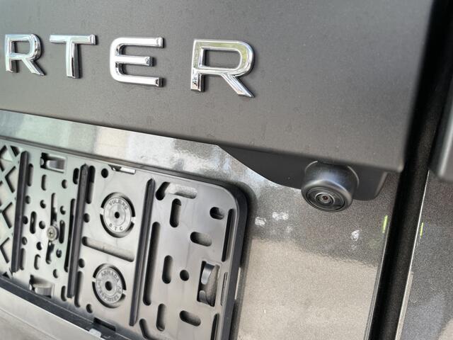 Volkswagen E-Transporter 32 L2H1 Style 64 kWh | 286 PK | Trekhaak | App Connect | Camera