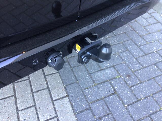 Volkswagen E-Transporter 32 L2H1 286PK Style 64 kWh