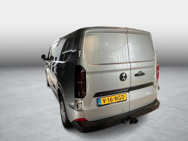 Volkswagen E-Transporter Bedrijfswagens Life L2 160 kW (218 pk) Elektrische aandrijving | Multifunctioneel kunstlederen stuurwiel | Voorruit van gelaagd glas, warmtewerend en verwarmbaar | Kunststof instaplijst voor |